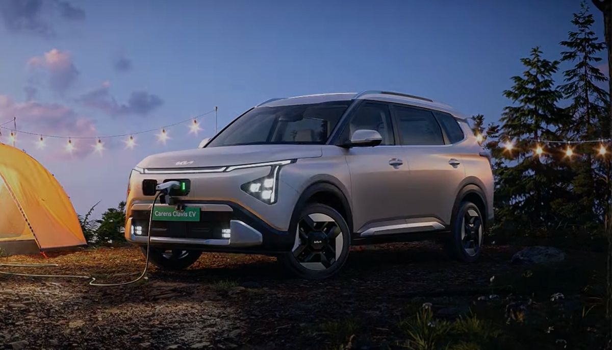 About Carens Clavis EV