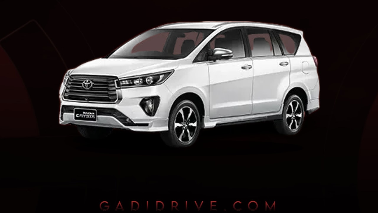 Download Innova Crysta Background